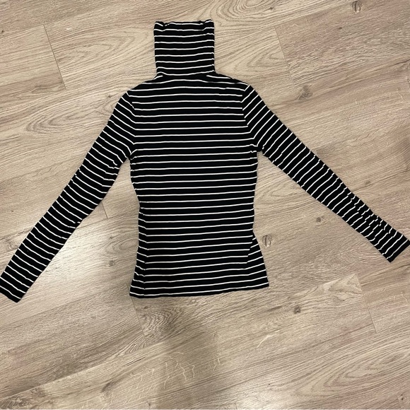 H&M Striped Turtleneck - Picture 1 of 5
